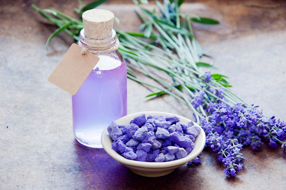 Nourishing Hair Benefits of Lavender and Peppermint Oil