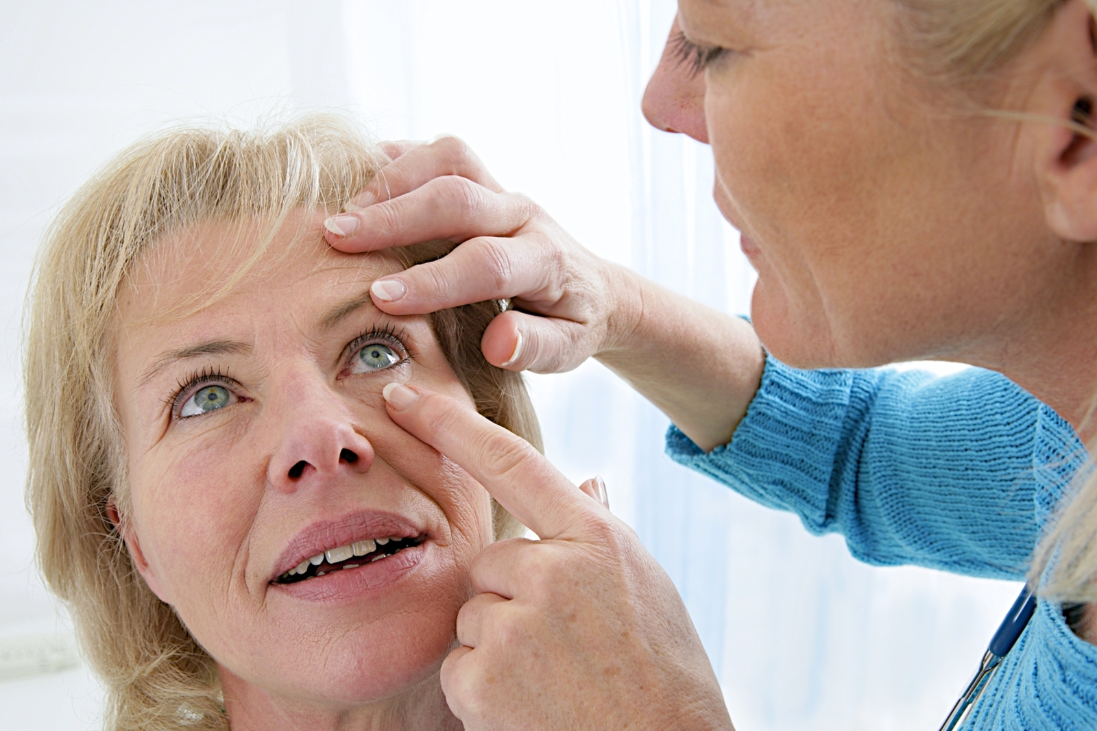 Home Remedies and Alternative Treatments for Dry Eyes